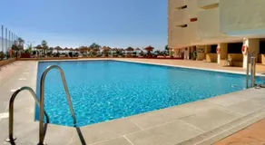 Vista Marina con piscina todo el año - Image 3