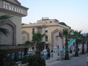 Grand Lukullus Hotel - Image 4