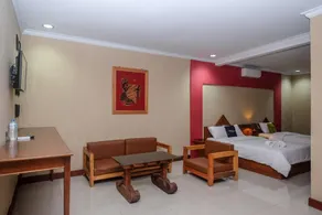 Urbanview Hotel Syariah Wisnugraha by RedDoorz - Image 3