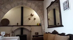 Koutouloufari Cosy Cretan Cottage - Image 4