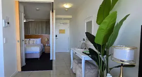 Ocean Retreat - Image 2