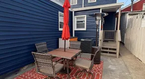 Opulence On Oak Street - Image 4