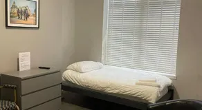 264 The Road End - Image 2