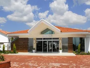 Tripolis Hotel - Image 1