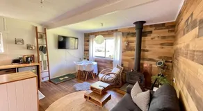 Nutshell Cottage - Totally Dog Friendly - Image 2