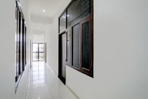 Collection O Dev S Villa - Image 4