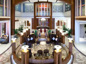 Grand Skylight International Hotel Nanchang - Image 2
