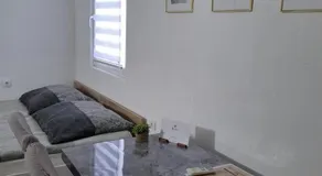 Fly & Stay Apartments - Image 3
