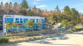 Pohang Playbeach Poolvilla - Image 5