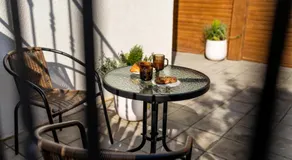 Corvin Guesthouse - Image 3