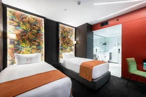 Hotel Sky Cape Town - Image 2