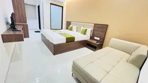 HOTEL ROYAL SKY - Image 5