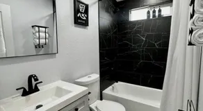 Affordable Modern Home Near Airport! Private AZ - Image 2