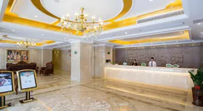 Vienna Hotel Huizhou Dahuxi - Image 2