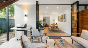 The Mitchell Bondi - Image 3