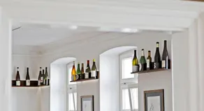 WEINreich, Gästezimmer & Weinstube - Image 4