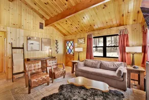 Bruin chalet #2464 - Image 2