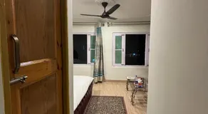 Hotel Crescent - Image 4