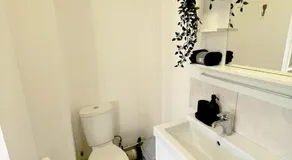 Bright studio in Excellent location Close to Central London - Image 4