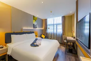 Home Inn Business Hotel - Image 5