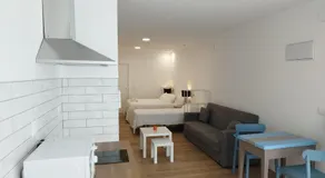 Apartamentos y estudios EL CENTRO - Image 2