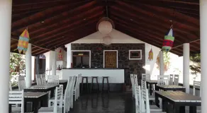 Sunchaser Beach Hotel - Image 5
