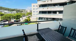 Hermoso piso en un paso de la Playa de Fenals con piscina - Image 5