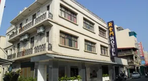New KM Hotel - Image 5