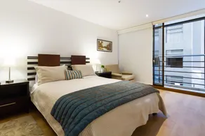 Suites Metropoli Bristol Parc - Image 2