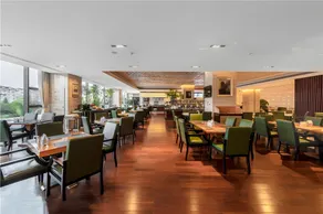 Balan International Hotel - Image 4