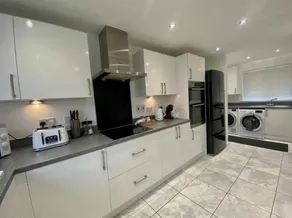 Glynn House - Image 5