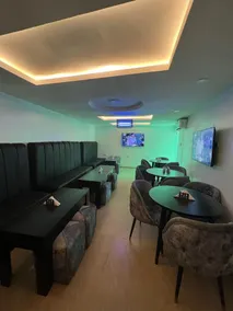 Thapunchline  Hotel - Image 4