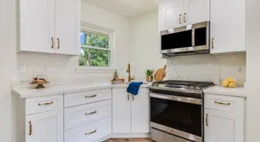 Central Lafayette location w/King Bed & Coffee Bar - Image 4