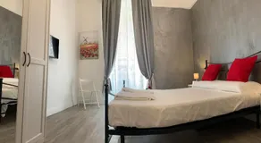 Guest House Virginia's Rooms-Private free Parking and Top Carignano District - Image 5