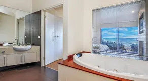 Hearns Beachside Villa 8 - Image 2