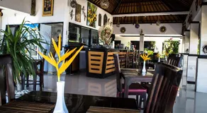Kelapa Lovina Beach Villa - Image 4