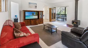 Lakes Edge - Image 2