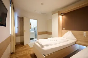 Hotel Strasser - Image 3