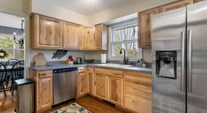Colonial Cottage with Hot Tub & Sauna-Family Friendly - Image 5