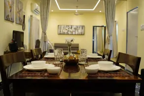 Moonscape Montera: Luxe Resort Living Oasis - Image 4