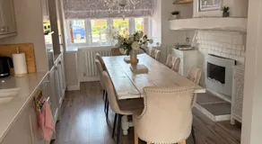 Stay solihull 5 mins to NEC and AIRPORT SLEEPS 5 contractor friendly 3 bathrooms driveway parking 3 - Image 4