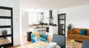 Modern 2 bedroom Bungalow near Bath - Image 3