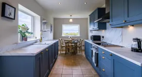 Hill View Cottage - Image 3