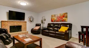 Modern Luxuries in a Quiet Convenient Location - Image 2