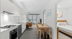 Skytower 72nd Floor 3BR with Parking, Pool and Gym - Image 3