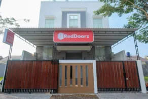 RedDoorz near Kawasan Bandara Ahmad Yani Semarang 2 - Image 3