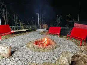 misty mountains cottage - Image 3