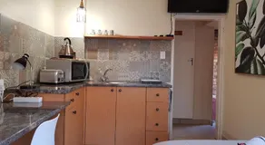 Kington Guest Suite - Image 4