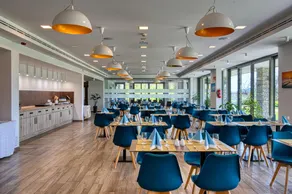 Akademia Hotel**** Balatonfured - Image 2