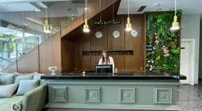 WHITE CROWN HOTEL - Image 5